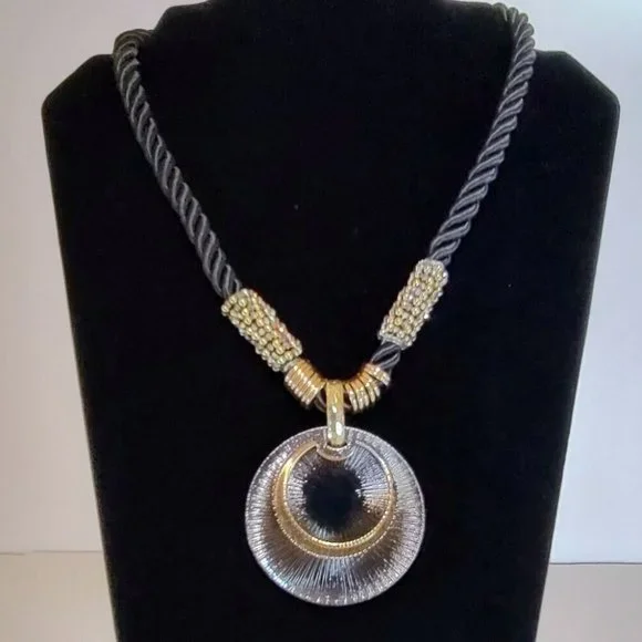 Signed Erica Lyons Black & Gold Twisted Rope & Metal Fashion Statement Necklace - Picture 5 of 11